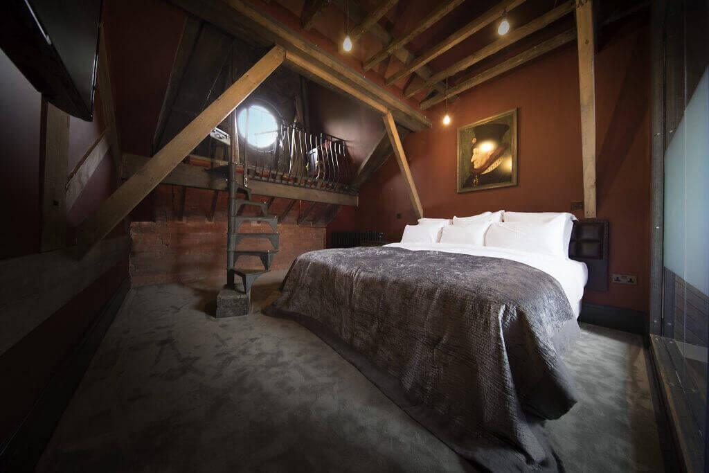cropped-Big-Ben-Penthouse-Apatment-Leeds-Luxury-Bedroom