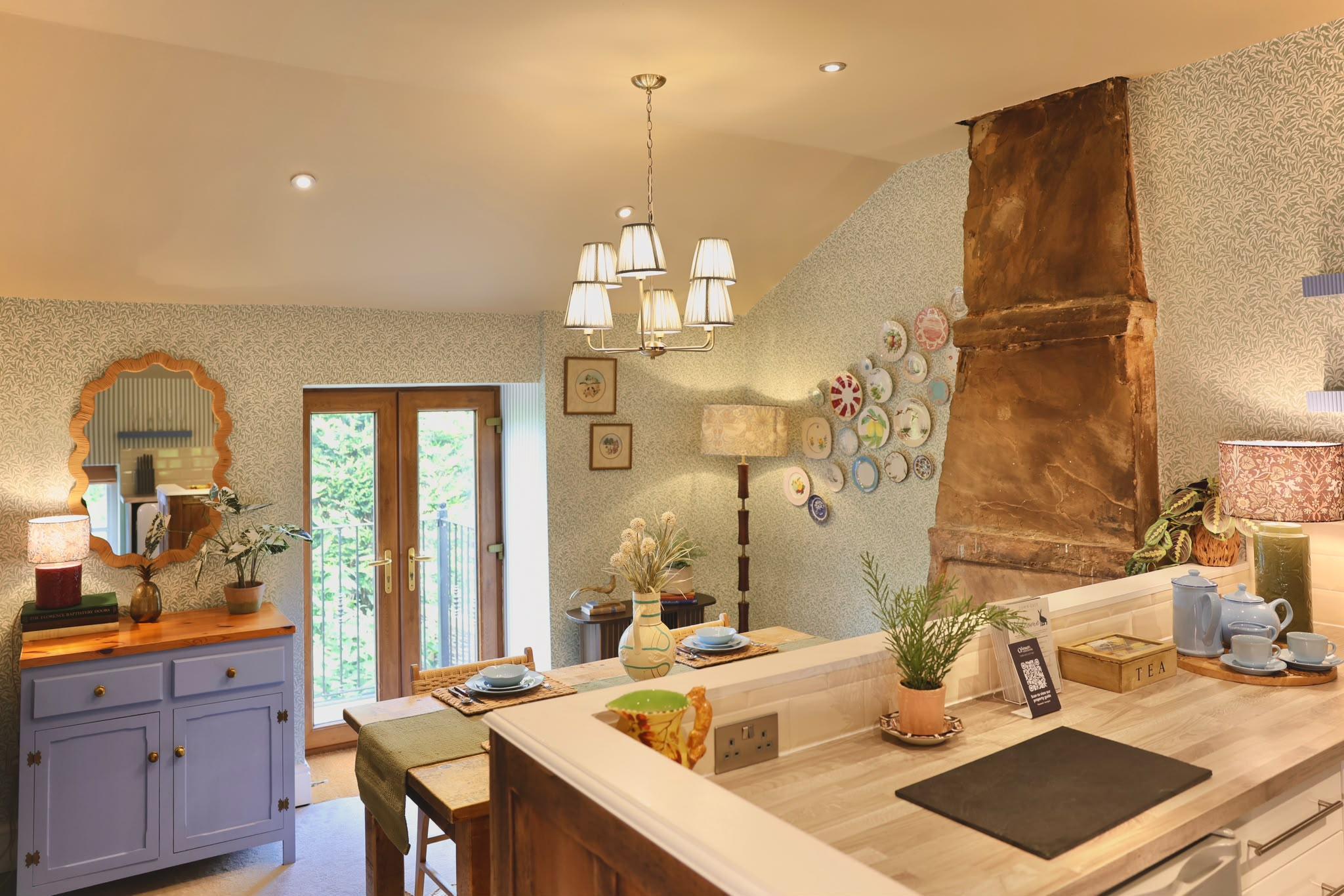 Kitchen and dining 1