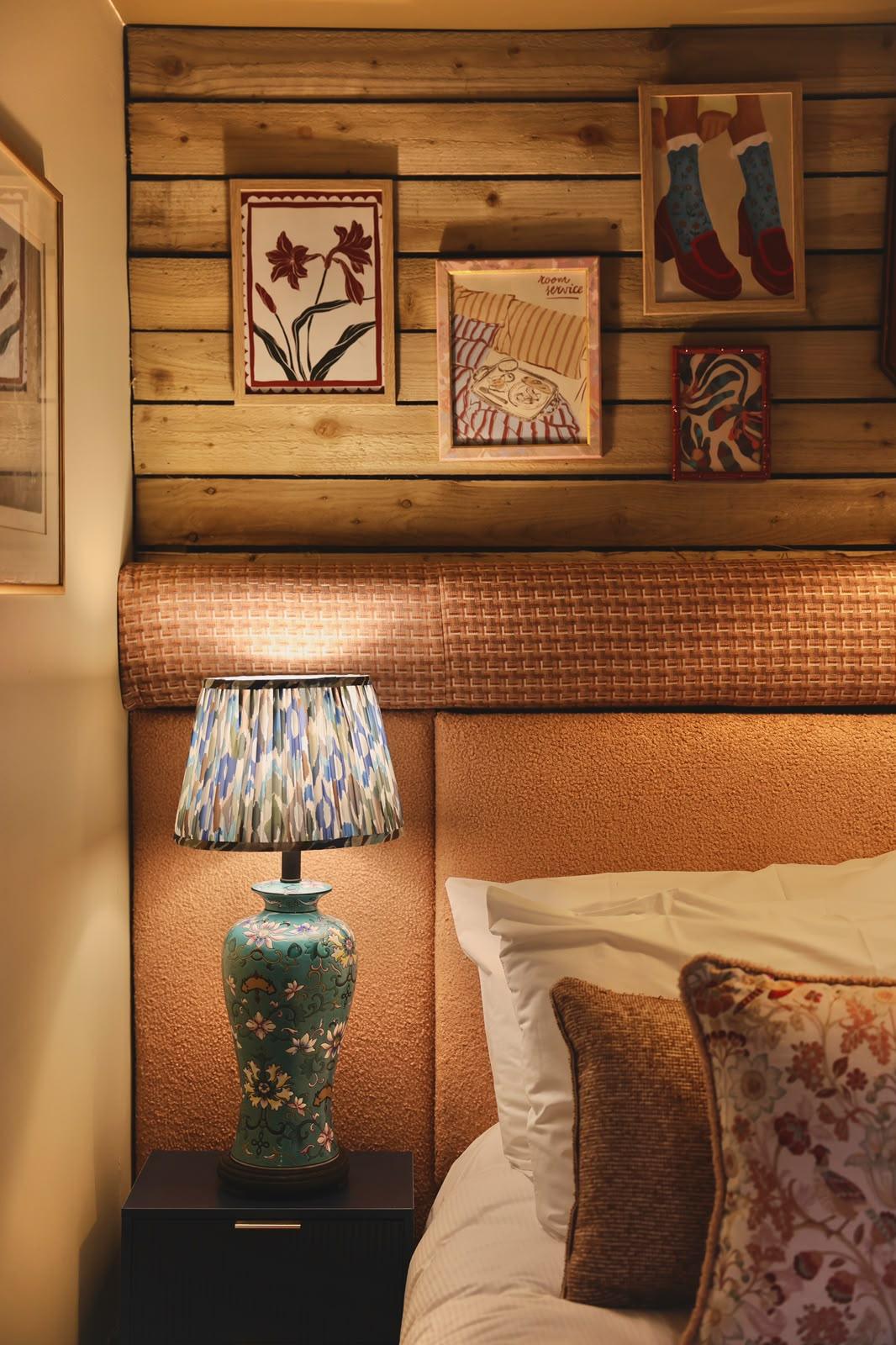 bedroom 2222